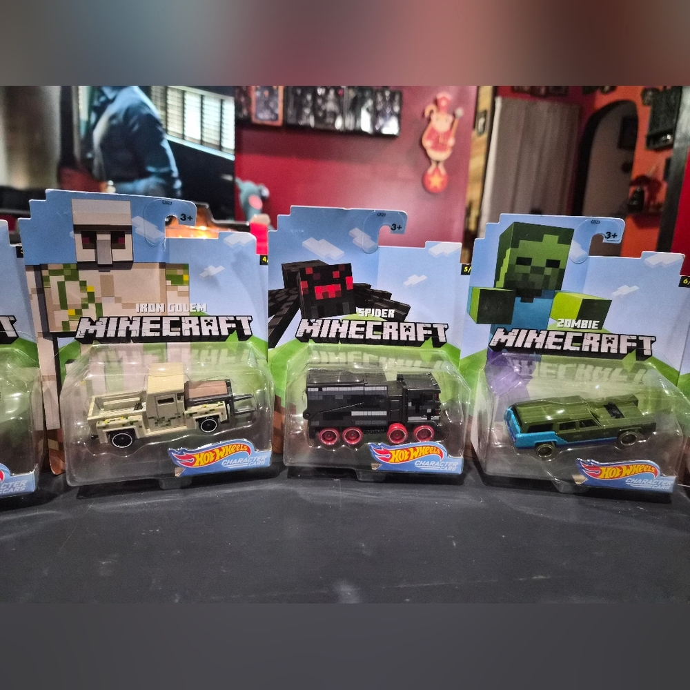 Minecraft Character Cars Set - Picture 3 of 4